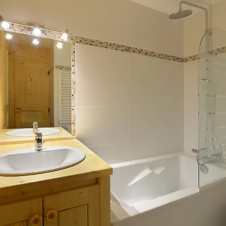Confort Avec - Acces Direct Aux Pistes Apartment *